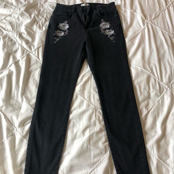 Rose Detailed Jeans - Picture 1 of 2